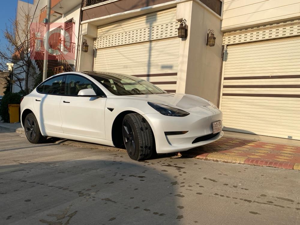 تێسلا مۆدێل 3